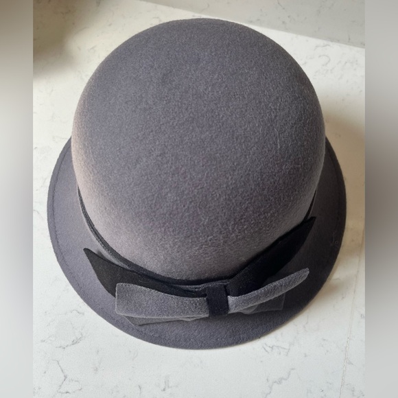 Flapper Bucket Cloche Kentucky Derby Hat - Picture 2 of 3